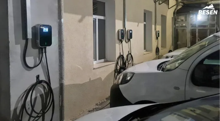 elektromos-auto-tolto-besen